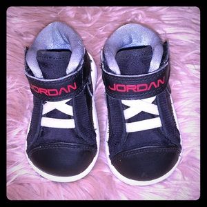 NIKE Toddlers Air Jordan Sky High Retro Size 3c